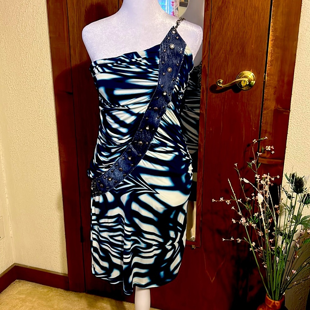 Great dress for an evening in Vegas!